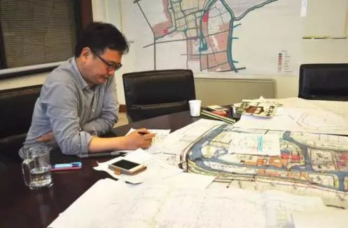文人、戏子、首富，乌镇的一台戏