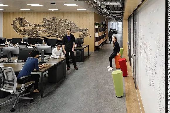 广告公司不断裁员和重组，今年是自救的开始